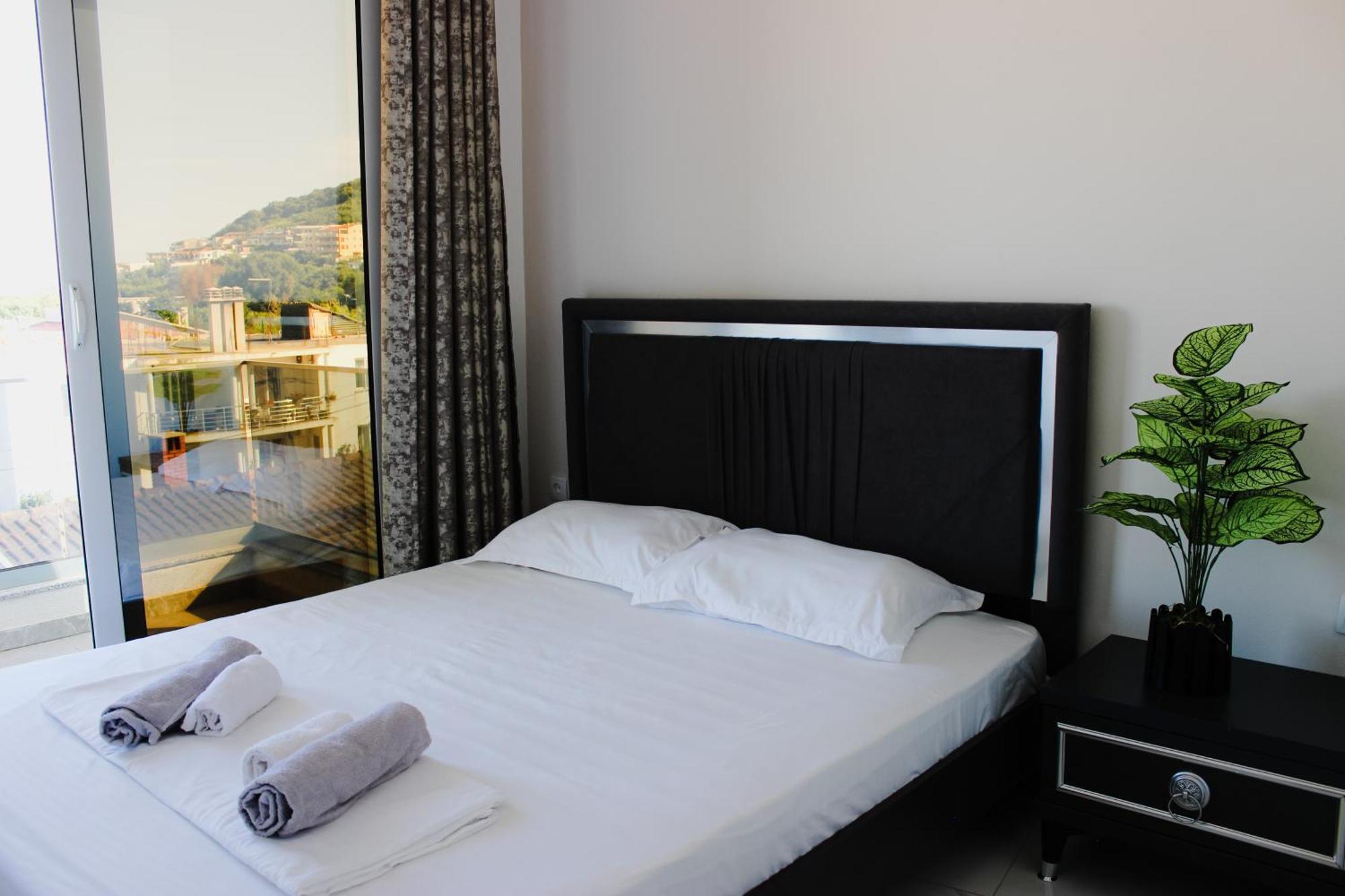 M&H Apartments Ulcinj Exterior photo